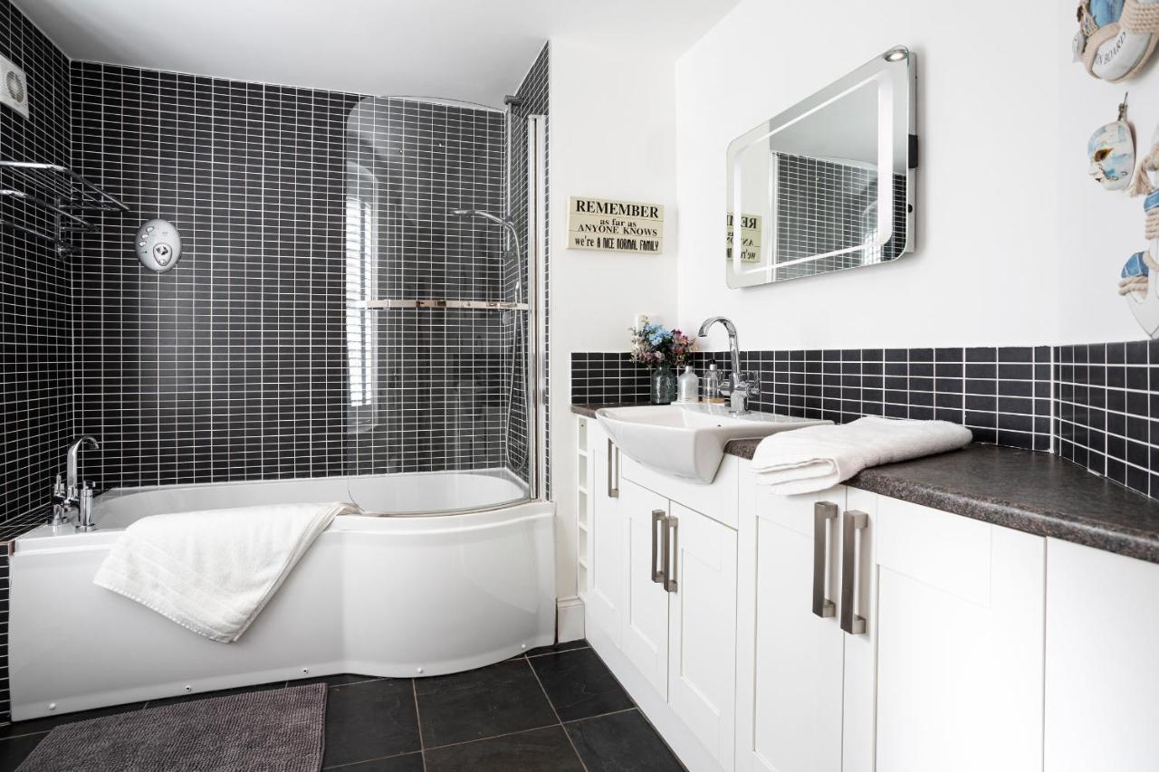 Finest Retreats - Lighthouse Cottage Rampside Zewnętrze zdjęcie