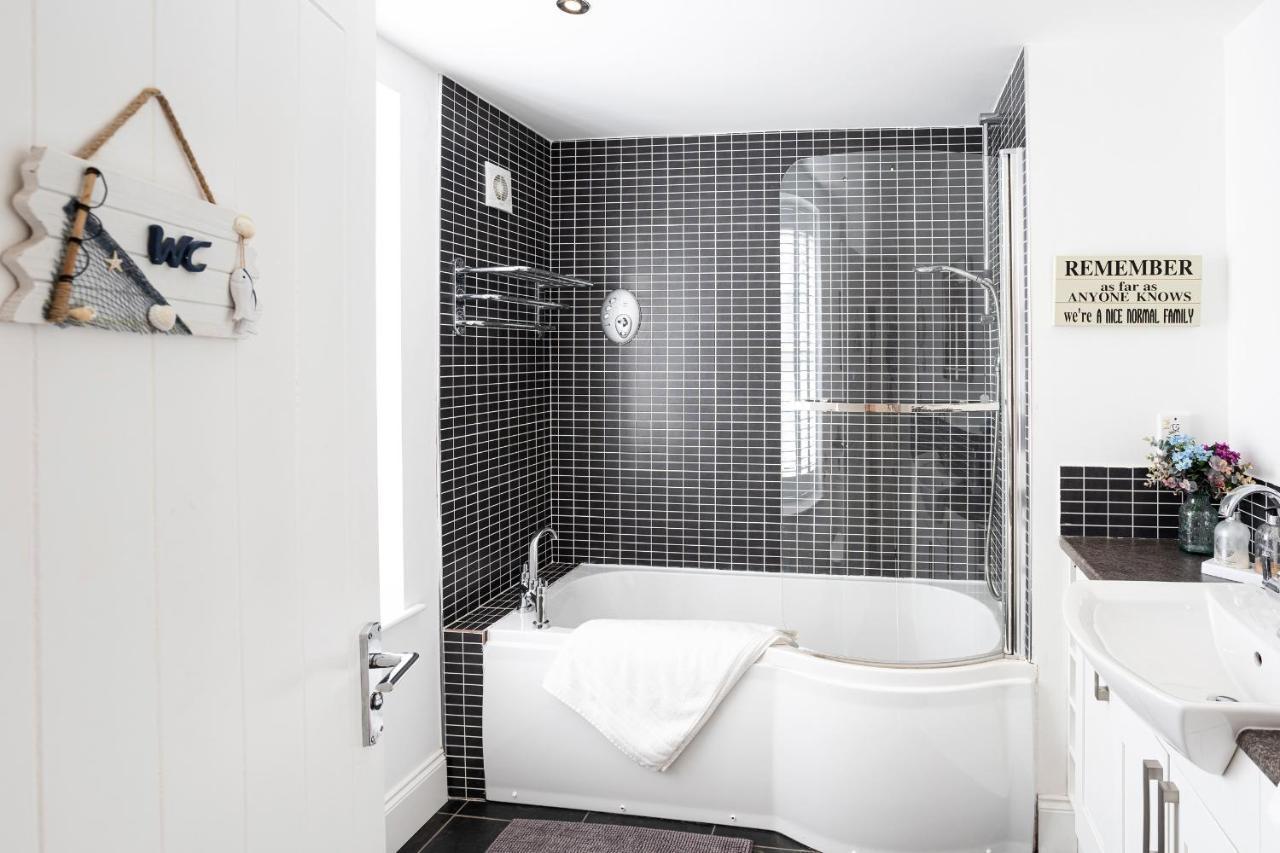 Finest Retreats - Lighthouse Cottage Rampside Zewnętrze zdjęcie